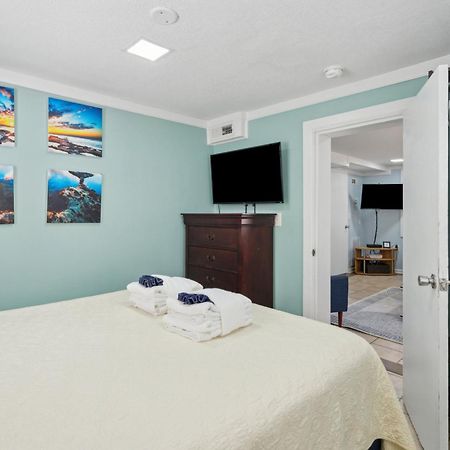 23 Center St - Sunny Side Down - Downstairs Apartment Folly Beach Eksteriør billede